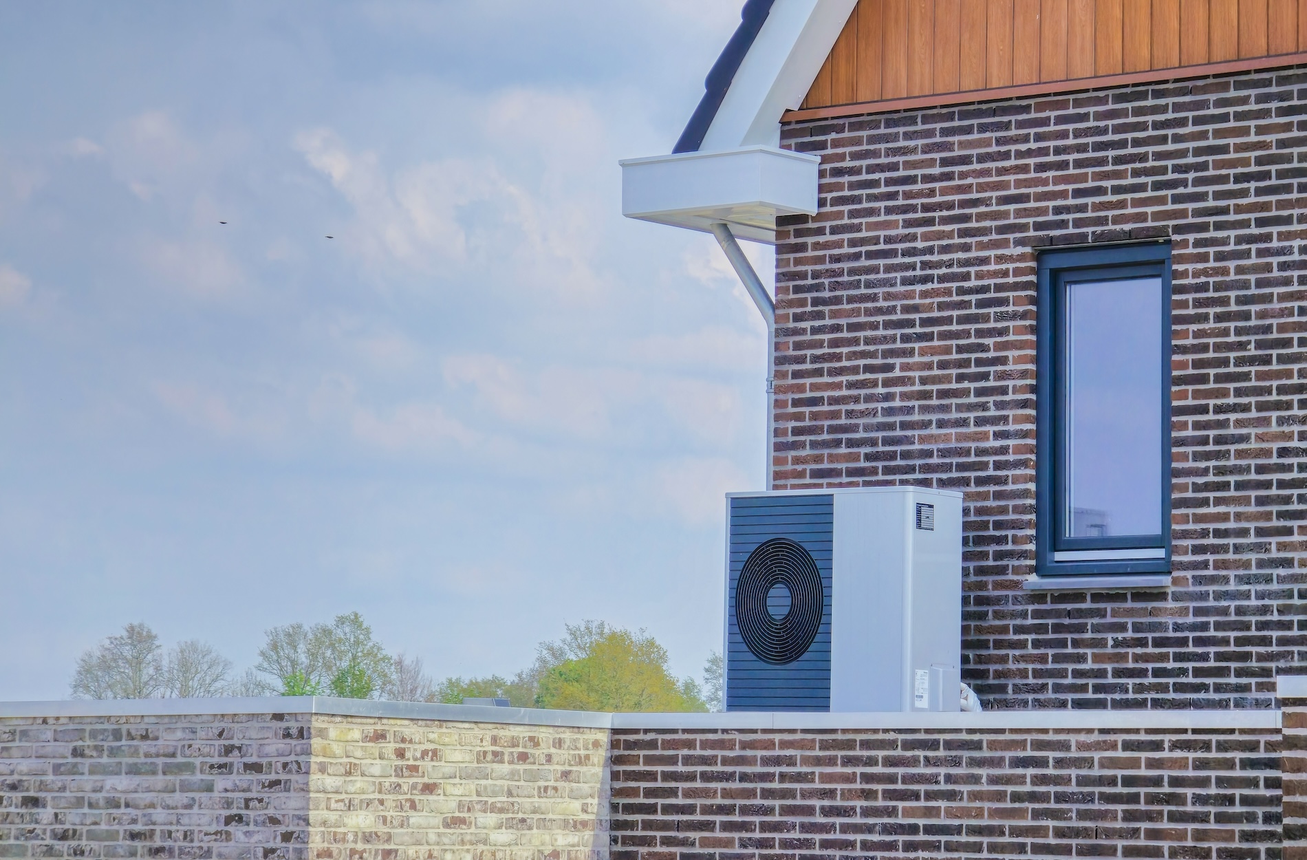 Selecting the Right Heat Pump: Comprehensive Guide